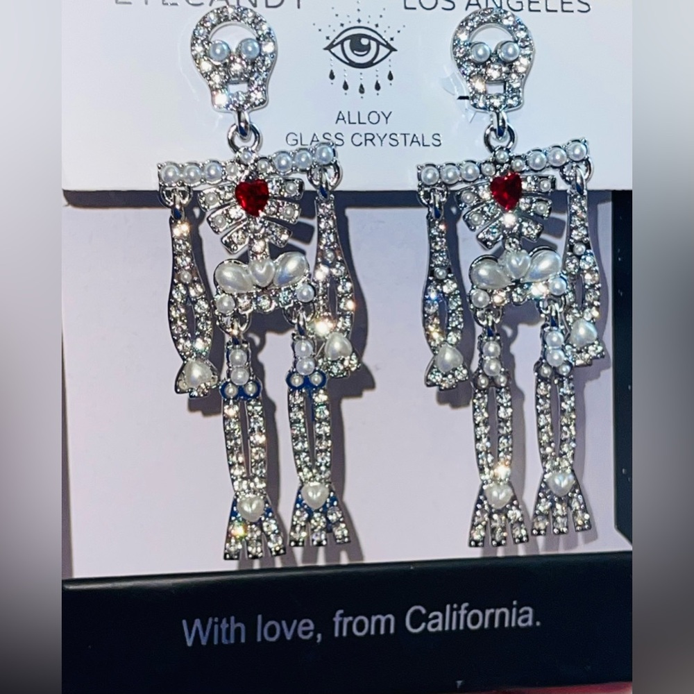 Los Angeles earrings 💀🖤🕷️🕸️